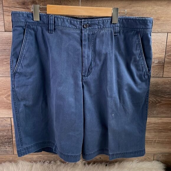 Men’s IZOD Saltwater Shorts, Size 40 Waist, Inseam 10.5, Blue - Picture 2 of 6